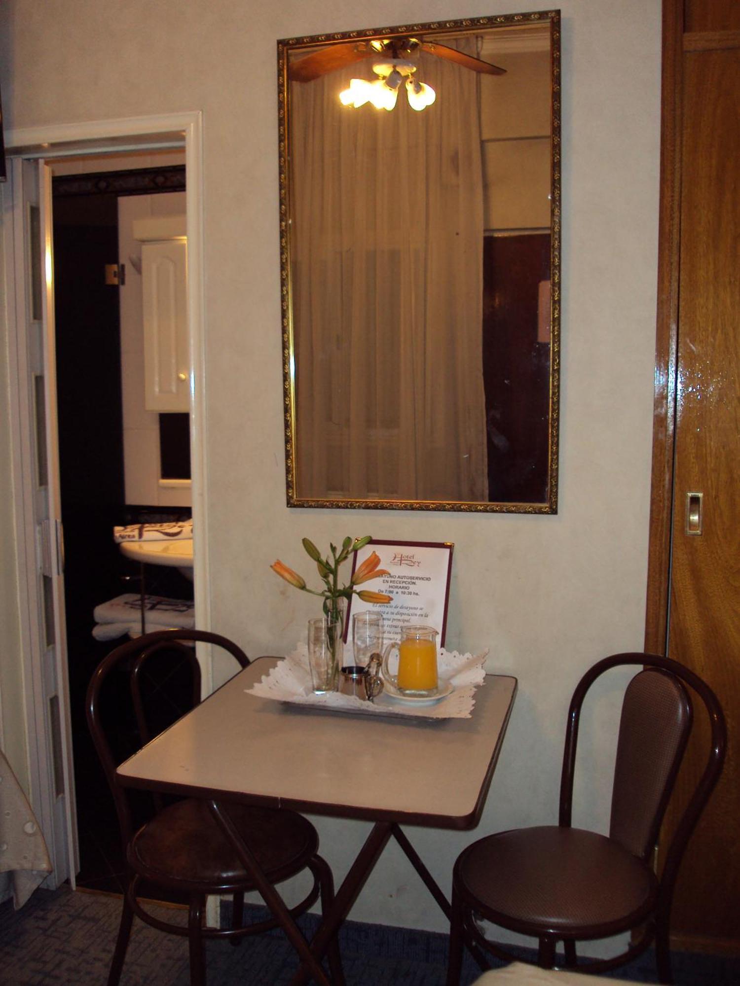 Hotel Rey Buenos Aires Exterior photo